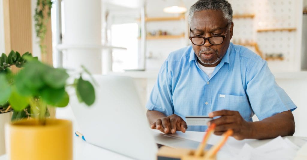 Como-atrair-a-geração-50+-para-o-varejo-online