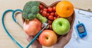 Por que o colesterol aumenta mesmo com alimentação saudável?