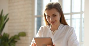 Ascoferj lança curso on-line de atendente de farmácia