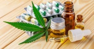 Medicamento de cannabis começa a ser vendido por delivery no Brasil
