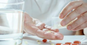 Avanços em pesquisas e cuidados na automedicação estão entre os maiores desafios da medicina