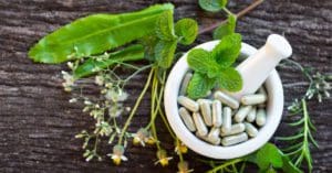 Cidade no Rio de Janeiro inaugura farmácia de plantas medicinais