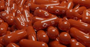 Molnupiravir: aprovada venda em farmácias de medicamento para Covid-19