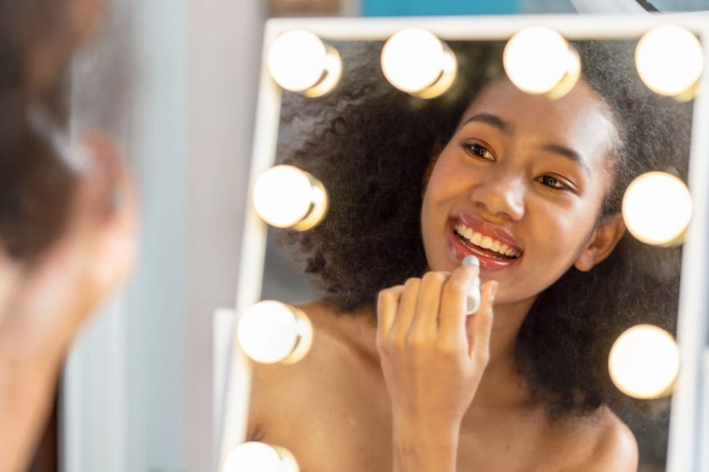 venda-de-produtos-para-labios-volta-a-crescer-e-impulsiona-procura-por-batons-que-proporcionam-beneficios