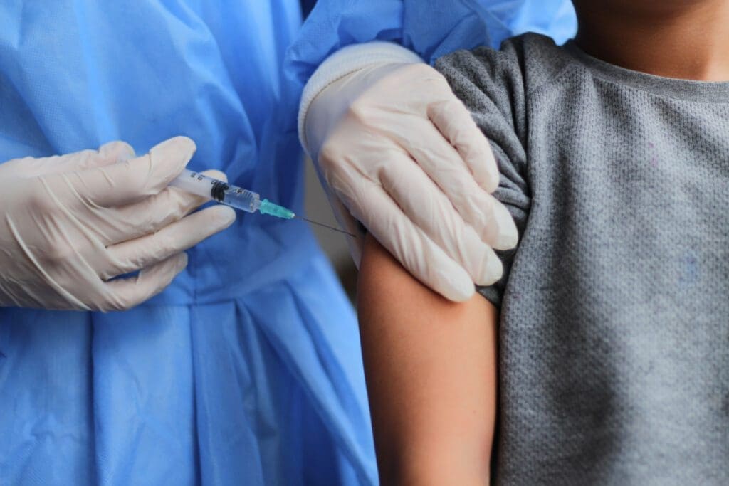 aplicacao-de-vacinas-da-gripe-nas-farmacias-cresce-7394