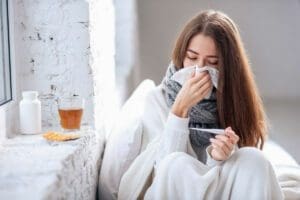 Casos de H1N1 crescem entre adultos; diagnósticos de covid-19 caem