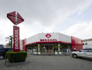 Drogasil inaugura terceira unidade em Bebedouro e amplia atuação no interior de São Paulo