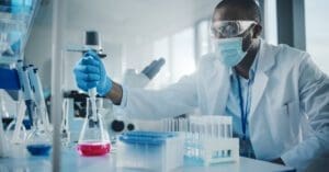Exames de análises clínicas nas farmácias entram em vigor na próxima semana