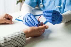 Farmácias podem fazer exames de análises clínicas