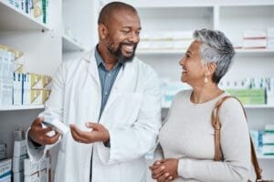 Dia da Farmácia: conheça as principais curiosidades sobre o mercado farmacêutico no Brasil