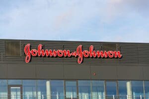 Johnson & Johnson com identidade visual renovada