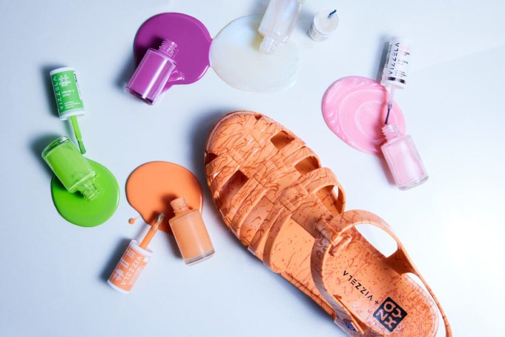 vizzela-lanca-nova-colecao-de-esmaltes-em-parceria-com-a-zaxy