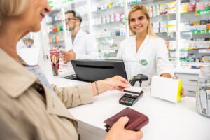 Busca por cupons de desconto em medicamentos ganha força em 2023