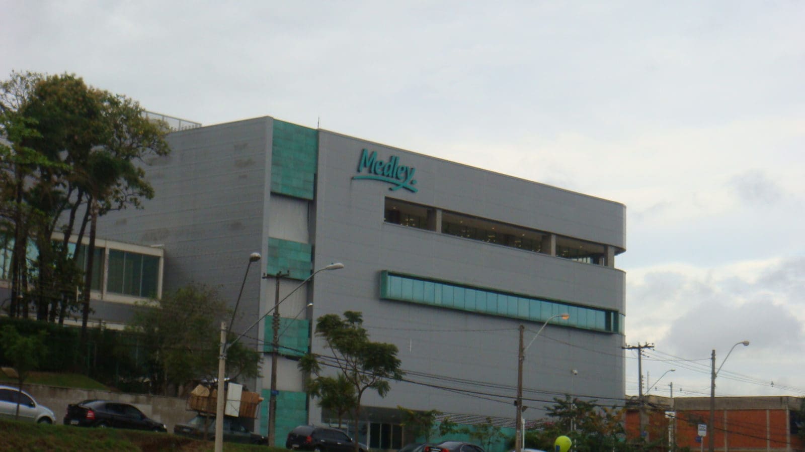 Venda da Medley entra na reta final com seis empresas na disputa