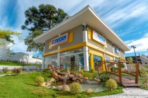 Nissei faz proposta para adquirir rede Santa Marta