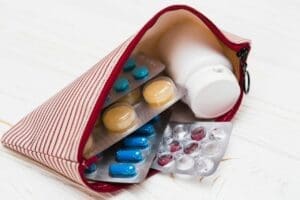 Férias: qual a melhor maneira de transportar minha farmacinha?
