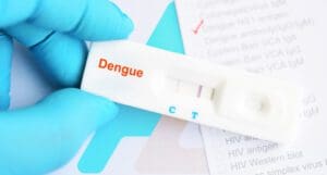 Brasil vive surto de dengue e testes de farmácia garantem resultados em até 15 minutos