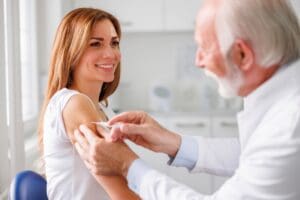 Dia de conscientização destaca importância da vacinação contra o HPV