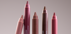 Dailus lança lápis apontável para contorno labial