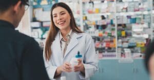 Como orientar o cliente da farmácia na compra de vitaminas?