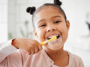 Pague Menos e Colgate promovem iniciativa em saúde bucal