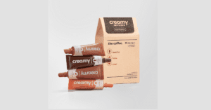 Creamy e The Coffee lançam hidratantes labiais com aromas de bebidas com café