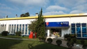 Supera Farma completa 13 anos com novas estratégias comerciais