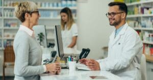 Proposta proíbe farmácias de exigir CPF para dar descontos