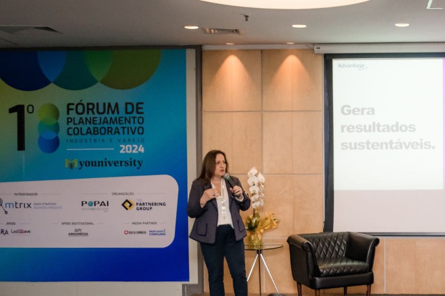 ana-fioratti-diretora-da-advantage-no-forum-de-planejamento-colaborativo-industria-e-varejo-2024-popai-tpg
