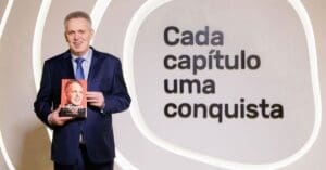 Edison Tamascia: biografia narra a sua trajetória no varejo farma