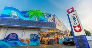 Rede Drogal lança loja temática com a marca ENO em Campinas