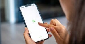 WhatsApp é meio de comunicação preferido pelos shoppers