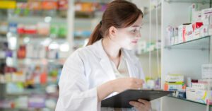 Anvisa fecha cerco sobre venda de produtos controlados com volta do SNGPC