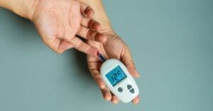 Nova diretriz muda a idade para início de rastreamento de diabetes tipo 2