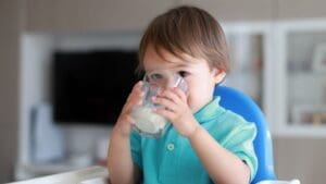 Crianças acima de 1 ano: fórmula infantil ou composto lácteo?