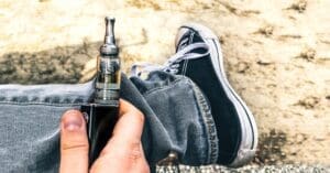 Pesquisa aponta que 8,7% dos adolescentes usam cigarro eletrônico no Brasil