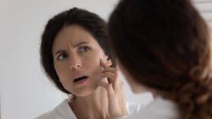 90 milhões de brasileiros nunca foram ao dermatologista, revela estudo