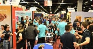 Encontro Farmarcas 2025 movimenta R$ 250 milhões em negócios