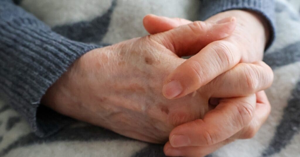 Expectativa-de-vida-do-brasileiro-sobe-para-76,6-anos