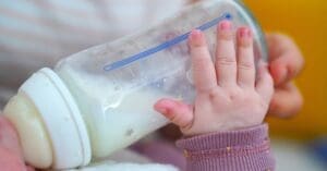 Anvisa proíbe venda de fórmula infantil contaminada por toxina