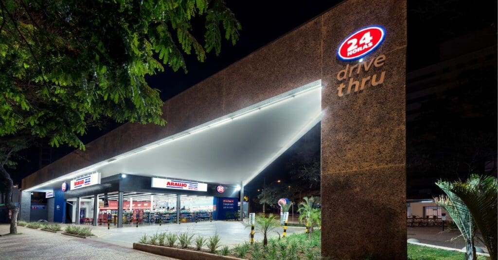 Araujo-reforça-estratégia-digital-amplia-uso-de-IA-e-abre-vagas-em-tecnologia