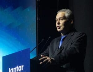 edison-tamascia-presidente-da-febrafar-durante-jantar-de-26-anos-da-febrafar-abril-2026