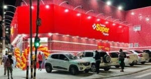 Rede Super Popular registra quase meio milhão de reais em vendas de figurinhas da Copa